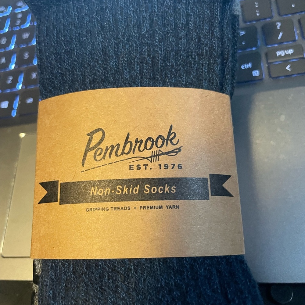 Non-Skid Casual Socks - Black & Gray